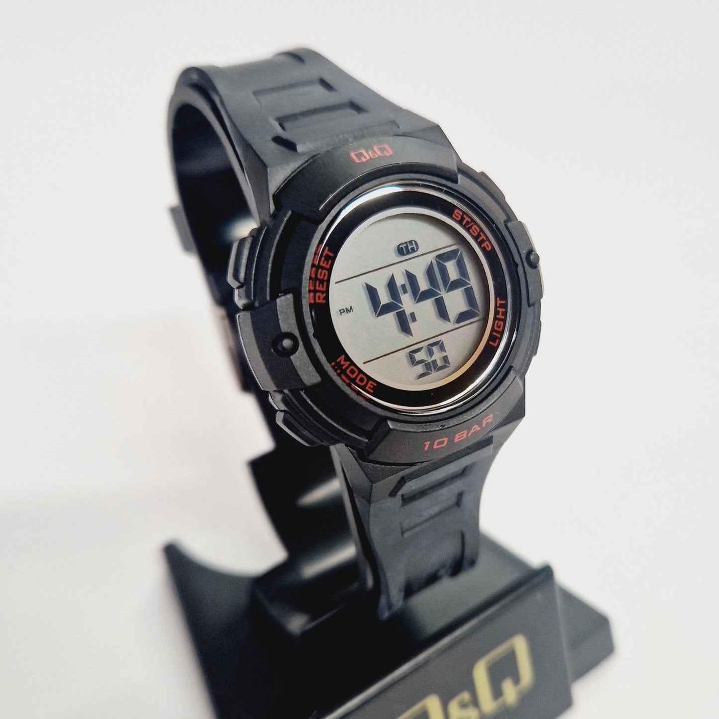 Q&Q Japan Children Digital Sports Watch Black Red