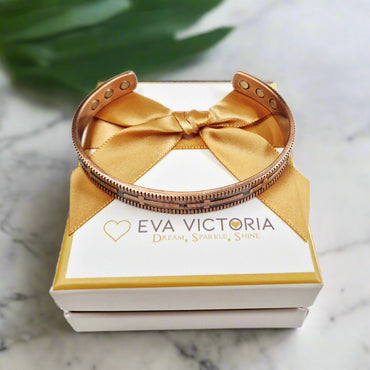Slánú Neart Unisex Copper Magnetic Bangle with Crosses Eva Victoria Ireland