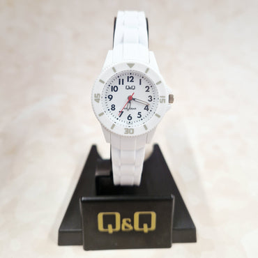 white sporty watch for girls - eva victoria ireland