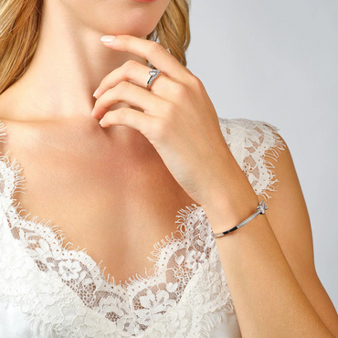 Sterling Silver Cubic Zirconia Bow Bangle