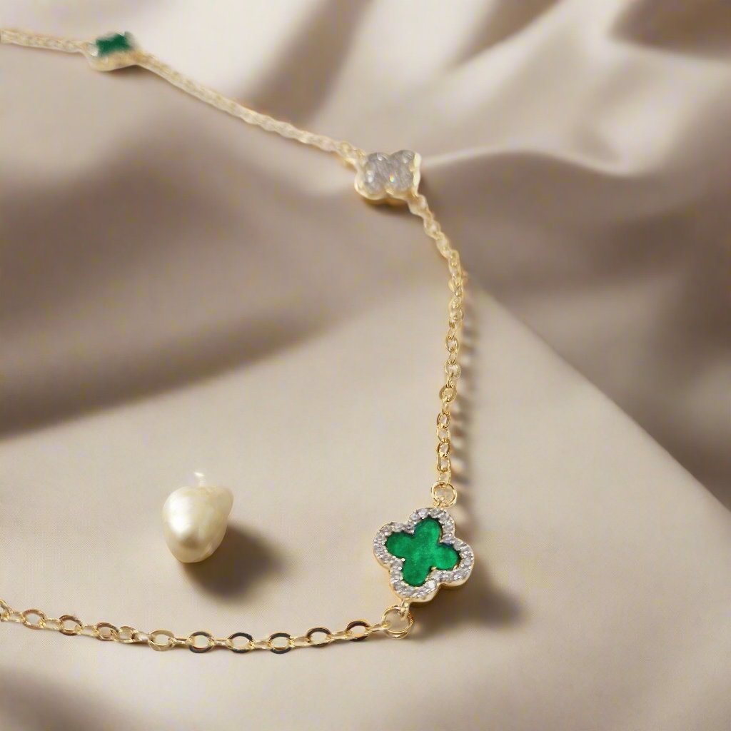Absolute Jewellery 17" Emerald Clover Necklace