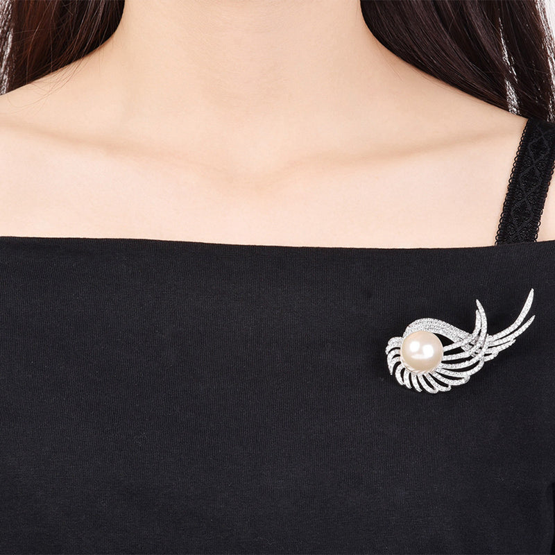 Flying Winds Silver Diamante Brooch