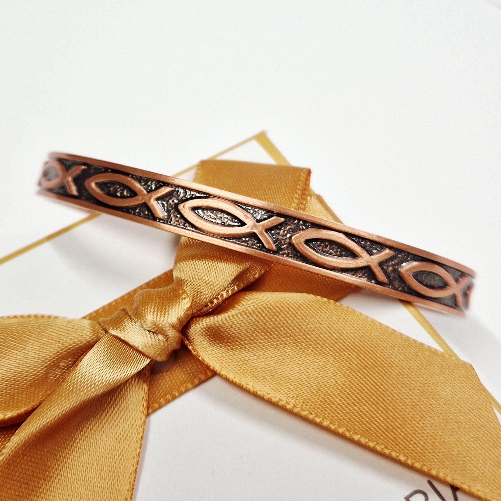 Fisherman Copper Magnetic Bangle- Eva Victoria Ireland