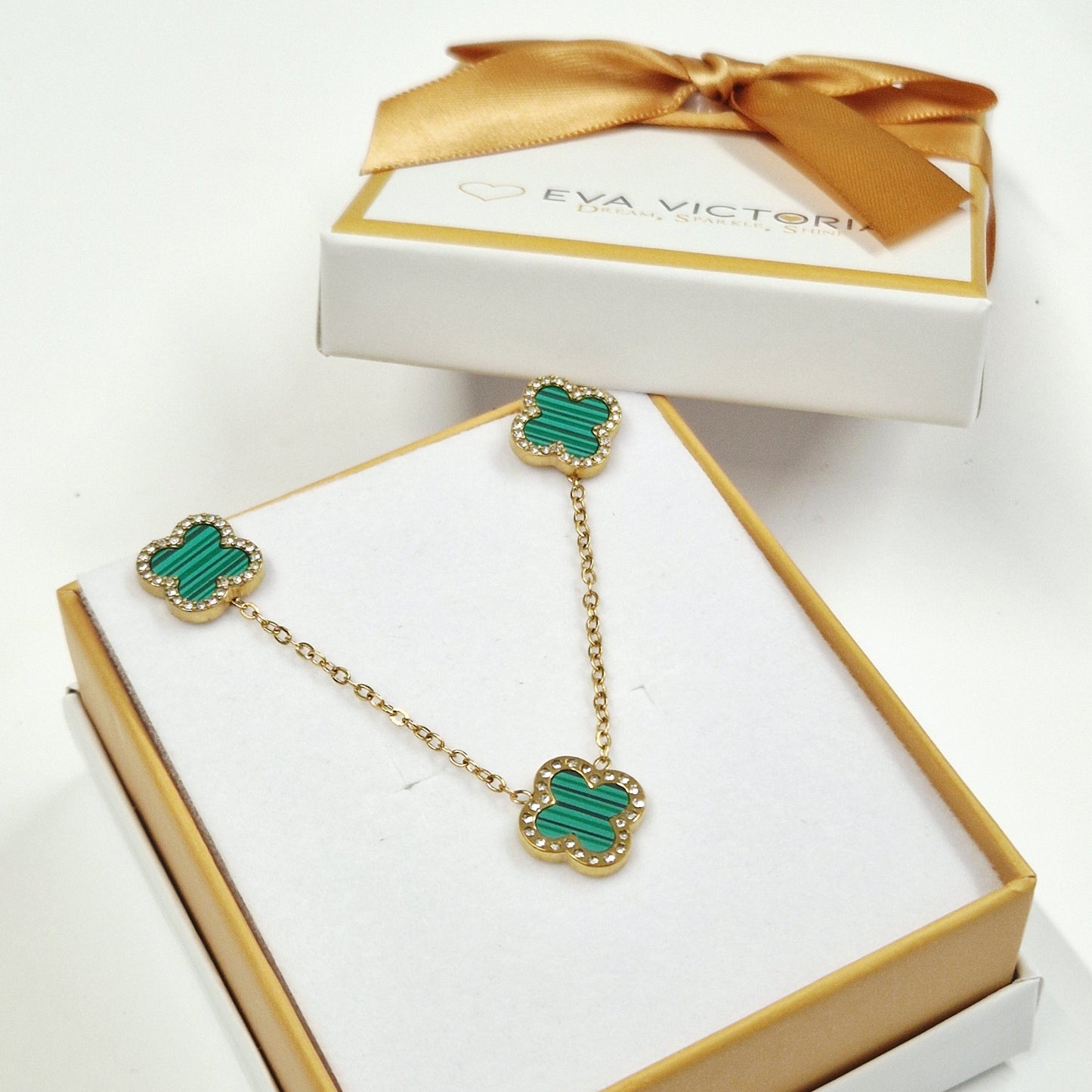 Eva Victoria Malachite 4 Leaf Clover Gold Pendant