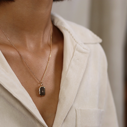 Eva Victoria gold plated Heartstrings locket on 45cm chain Ireland