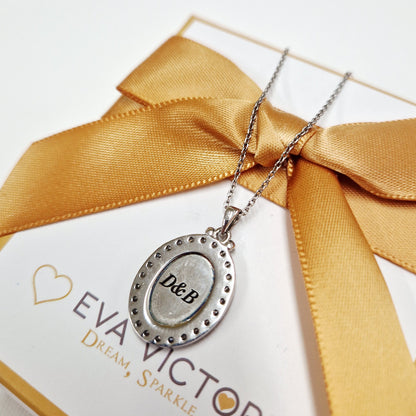 Engraving on Miraculous Medal 