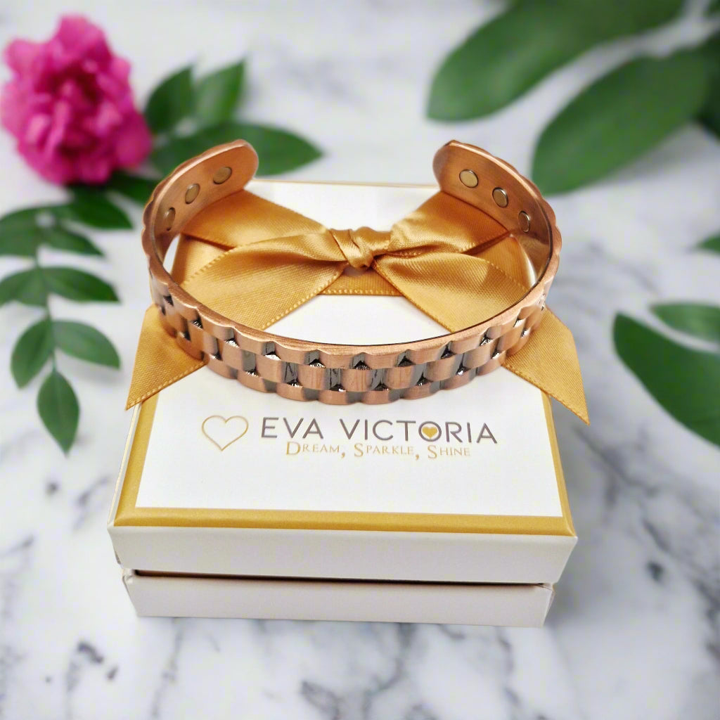 Copper magnetic therapy bangle for wellness Ireland - Eva Victoria