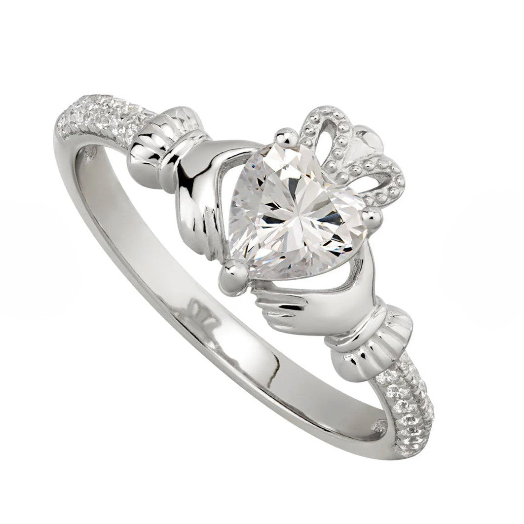 Sterling Silver Emerald Claddagh Ring | Irish Jewellery for Women Eva Victoria