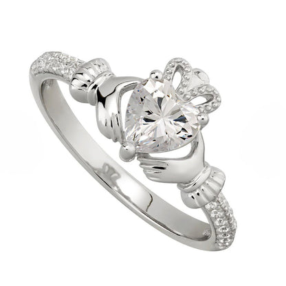 Sterling Silver Emerald Claddagh Ring | Irish Jewellery for Women Eva Victoria