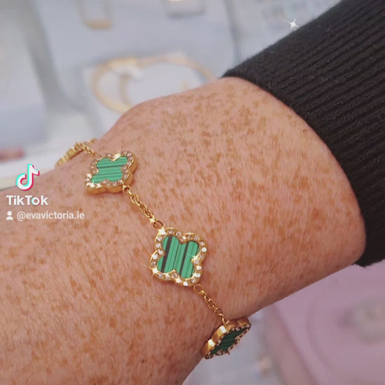 Eva Victoria Gold Plated Clover Jewellery Set in Ireland