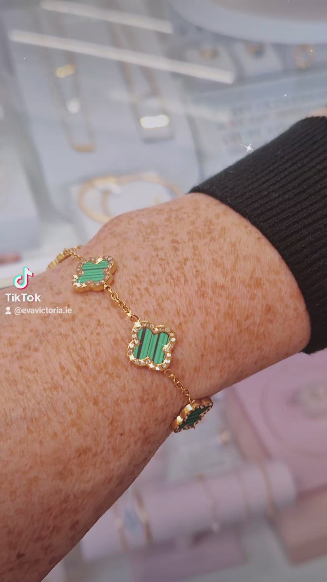 Eva Victoria Gold Plated Clover Jewellery Set in Ireland