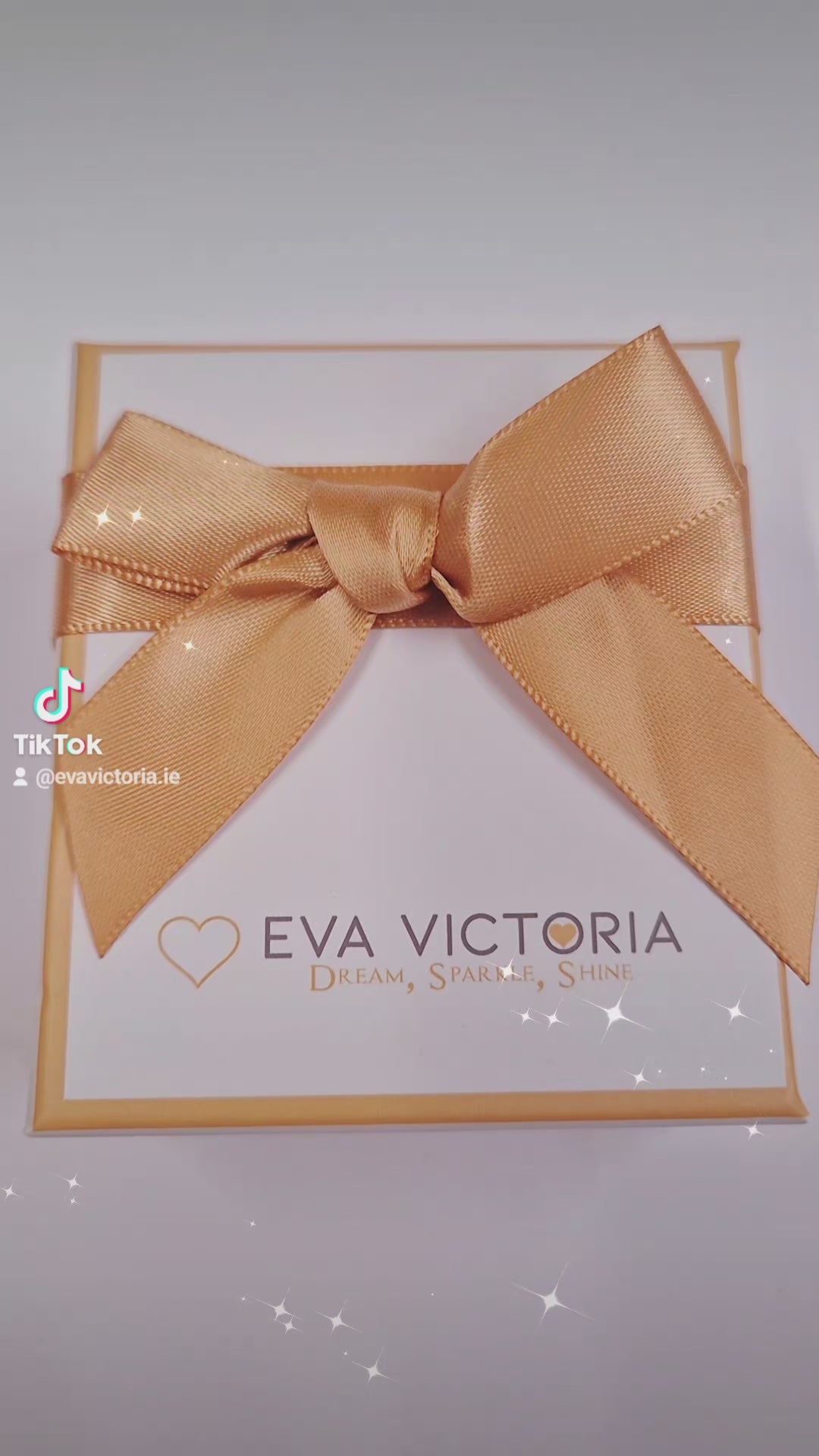 Sterling Silver 21mm Oval Photo Locket Floral